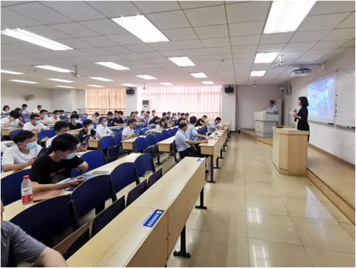 新“鋰”想 新起點(diǎn)！中偉2022年校園招聘中南大學(xué)站宣講會(huì)舉行