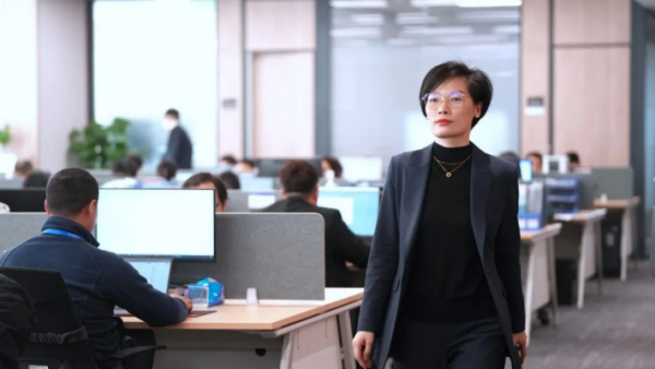 葆初心 再創(chuàng)業(yè) | 李寧珍：靠近光，追隨光，成為光，發(fā)散光